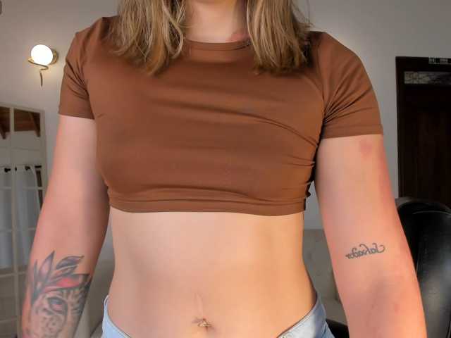HaleyGreen live cam on BongaCams