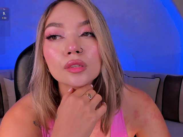 HaleyGreen live cam on BongaCams