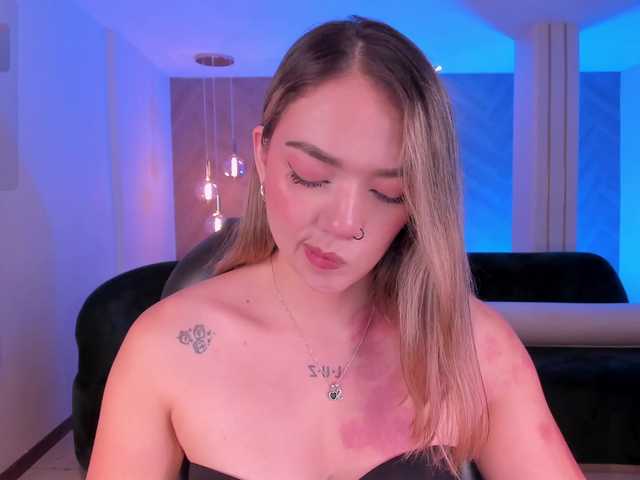 HaleyGreen live cam on BongaCams