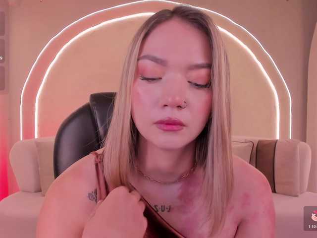 HaleyGreen live cam on BongaCams
