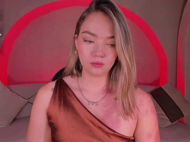 HaleyGreen live cam on BongaCams
