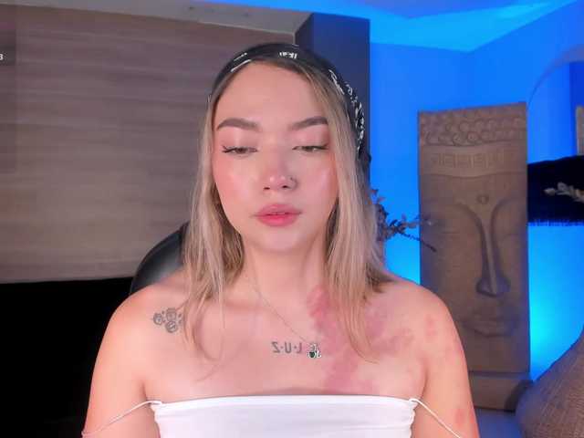 HaleyGreen live cam on BongaCams