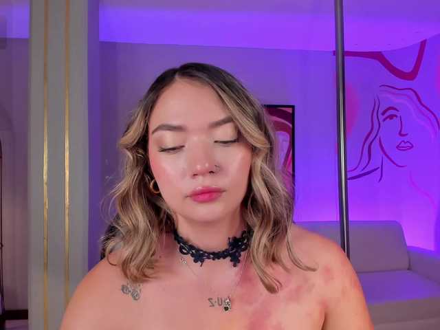 HaleyGreen live cam on BongaCams