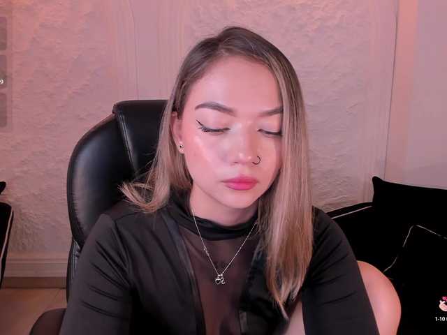 HaleyGreen live cam on BongaCams