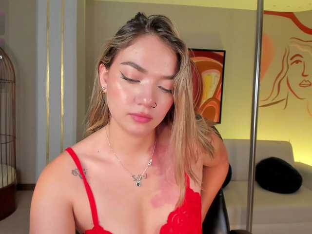 HaleyGreen live cam on BongaCams