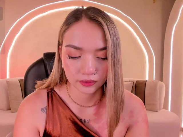 HaleyGreen live cam on BongaCams