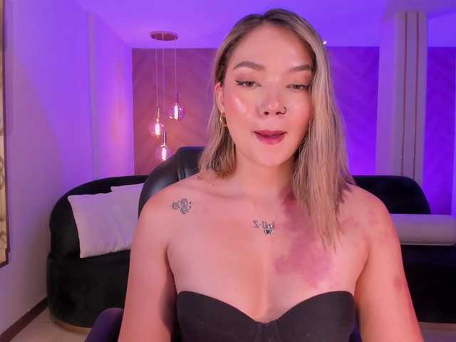 HaleyGreen live cam on BongaCams