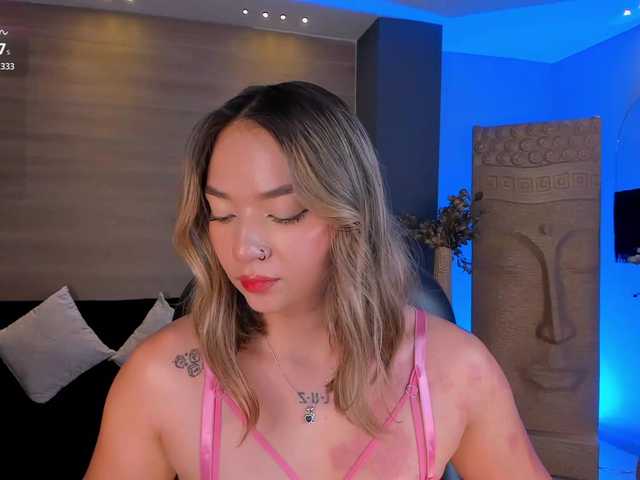 HaleyGreen live cam on BongaCams