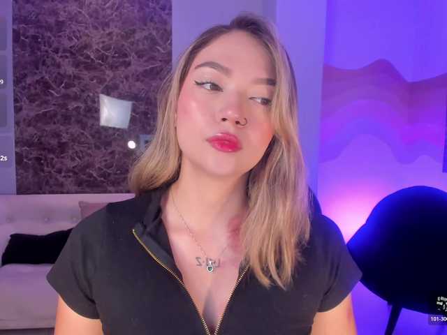 HaleyGreen live