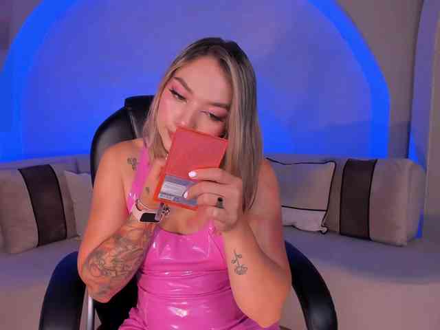 HaleyGreen webcam