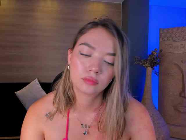 HaleyGreen webcam