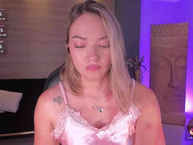 HaleyGreen webcam