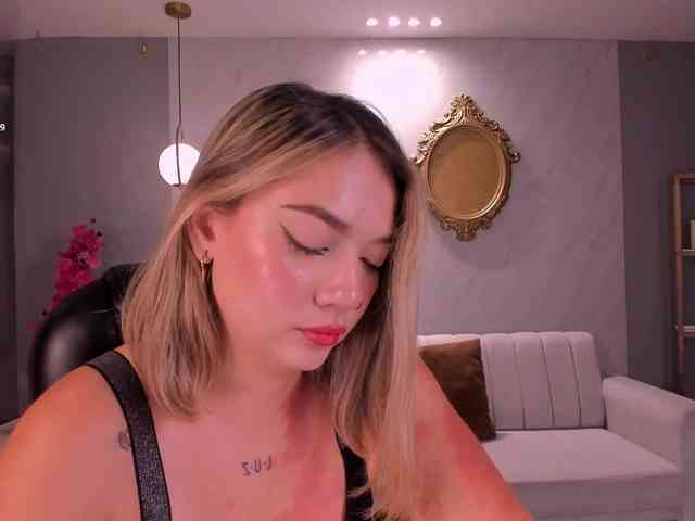HaleyGreen webcam