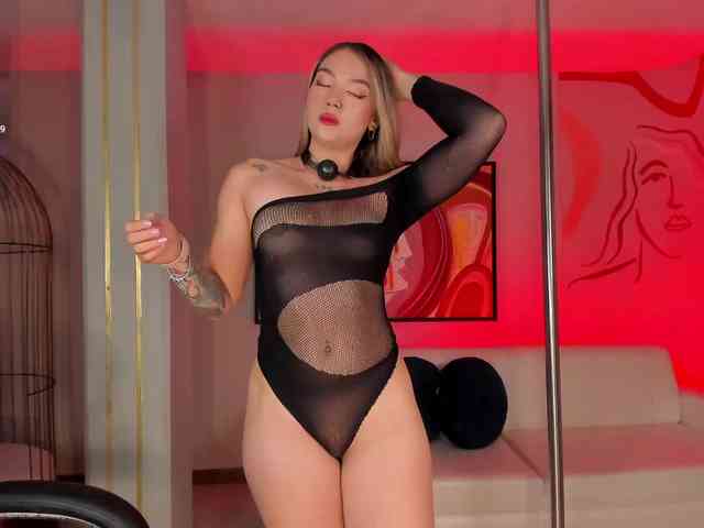 Model: HaleyGreen