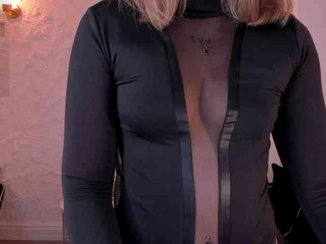 HaleyGreen webcam