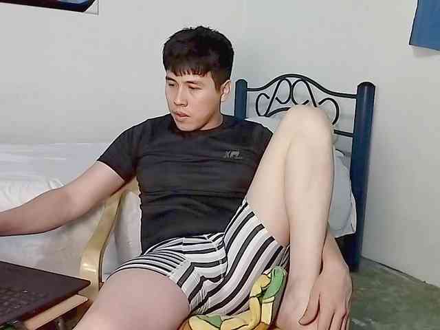 danniel-wolf Live Webcam on BongaCams