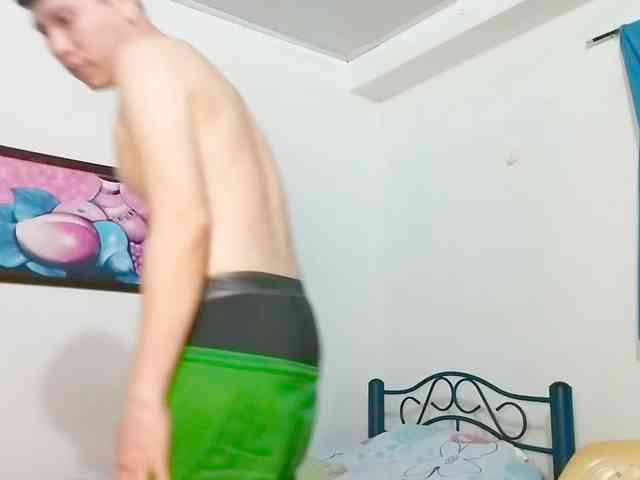 danniel-wolf Sex Cam Show
