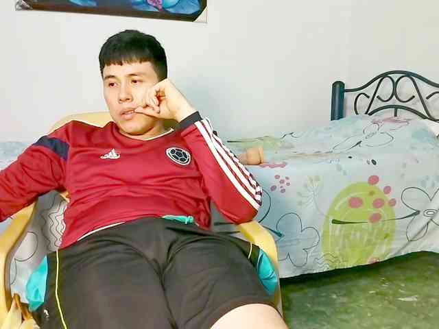 danniel-wolf Sex Cam Show