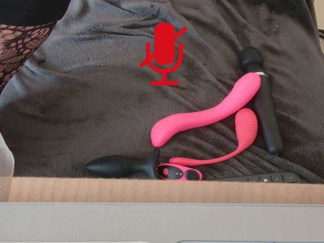 DENERYS live cam on BongaCams