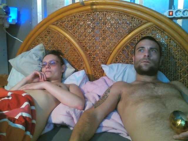 baszogepek live cam on BongaCams