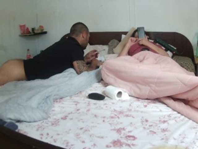 baszogepek live cam on BongaCams