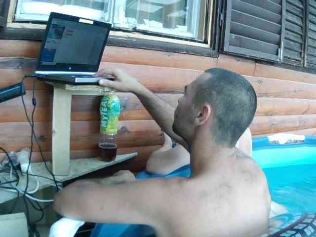 baszogepek webcam