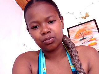 Sayrahsexy's Live Webcam