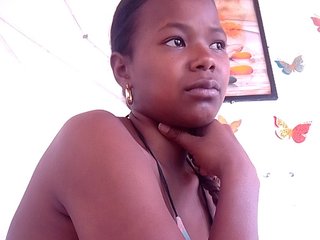 Sayrahsexy's Live Webcam