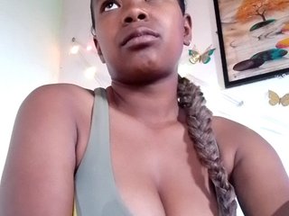 Sayrahsexy's Live Webcam