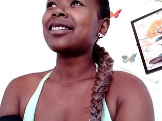 Sayrahsexy's Live Webcam