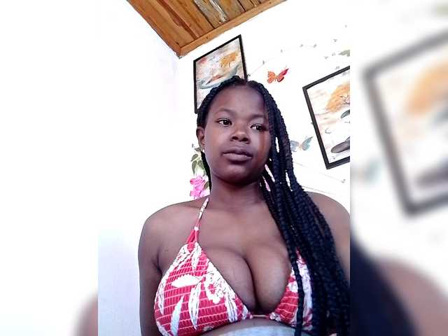 Sayrahsexy live cam on BongaCams