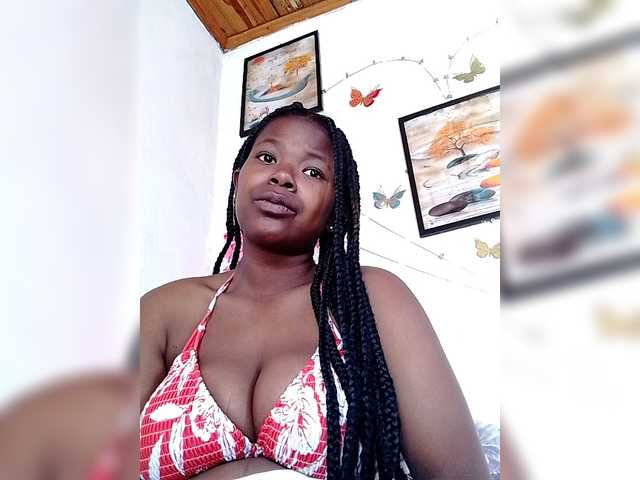 Sayrahsexy live cam on BongaCams