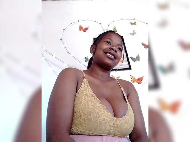 Sayrahsexy live webcam show