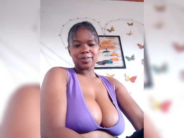 Sayrahsexy live cam on UnifiedCams
