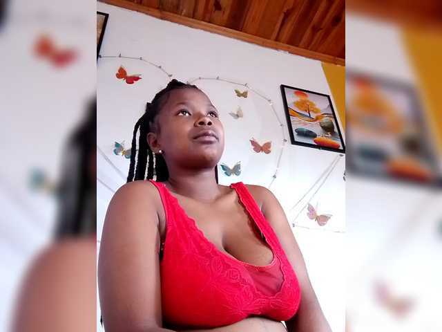 Sayrahsexy live cam on BongaCams