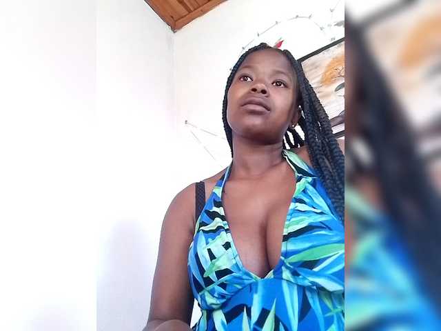 Sayrahsexy live webcam show