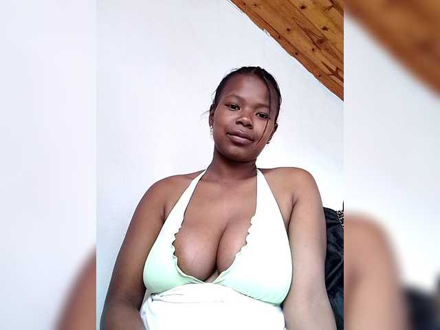 Sayrahsexy live webcam show