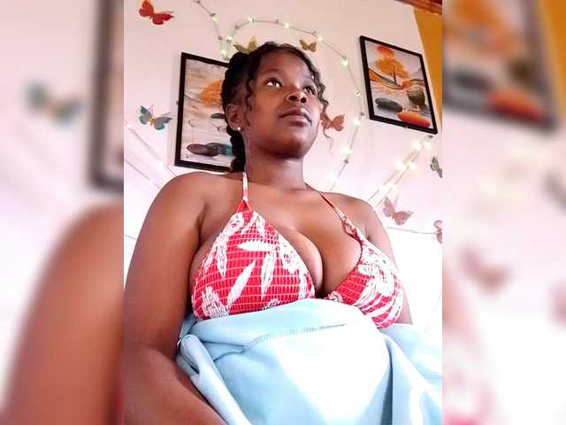 Sayrahsexy live cam on BongaCams