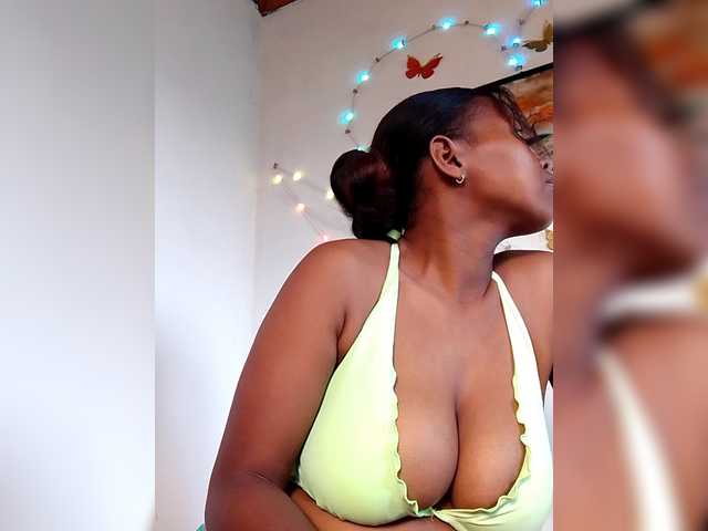 Sayrahsexy's BongaCams show and profile