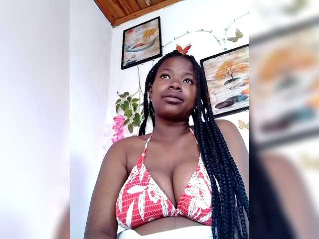 Sayrahsexy live cam on BongaCams