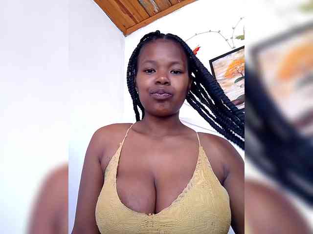 Sayrahsexy webcam