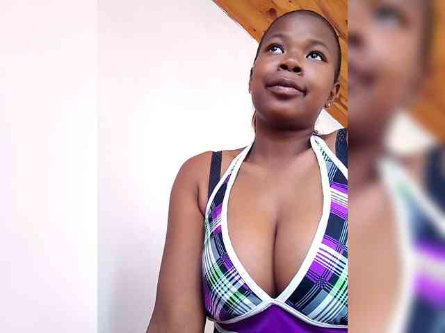 Sayrahsexy webcam