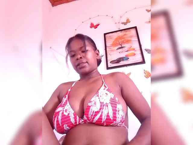 Sayrahsexy webcam