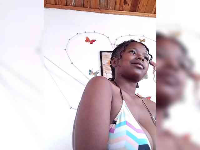 Sayrahsexy webcam