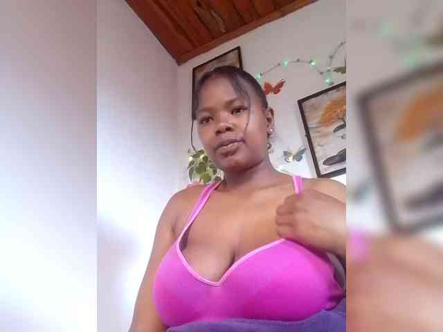 Sayrahsexy webcam