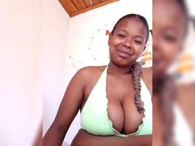 Sayrahsexy webcam
