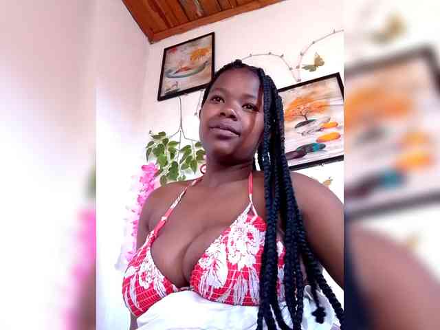 Sayrahsexy webcam