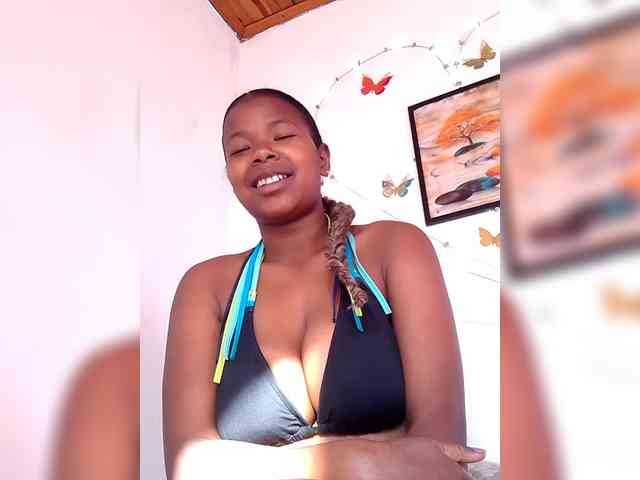 Sayrahsexy webcam
