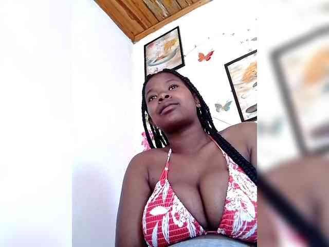 Sayrahsexy webcam