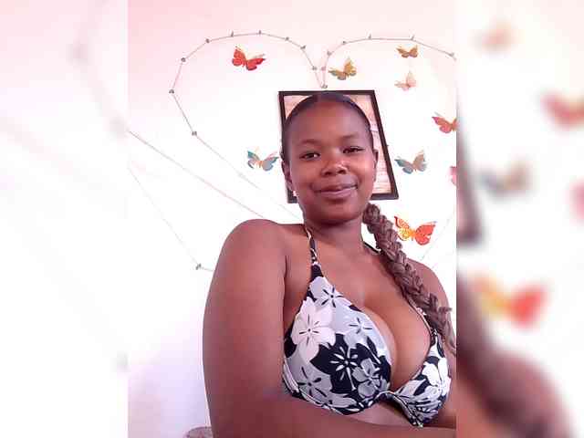 Sayrahsexy webcam